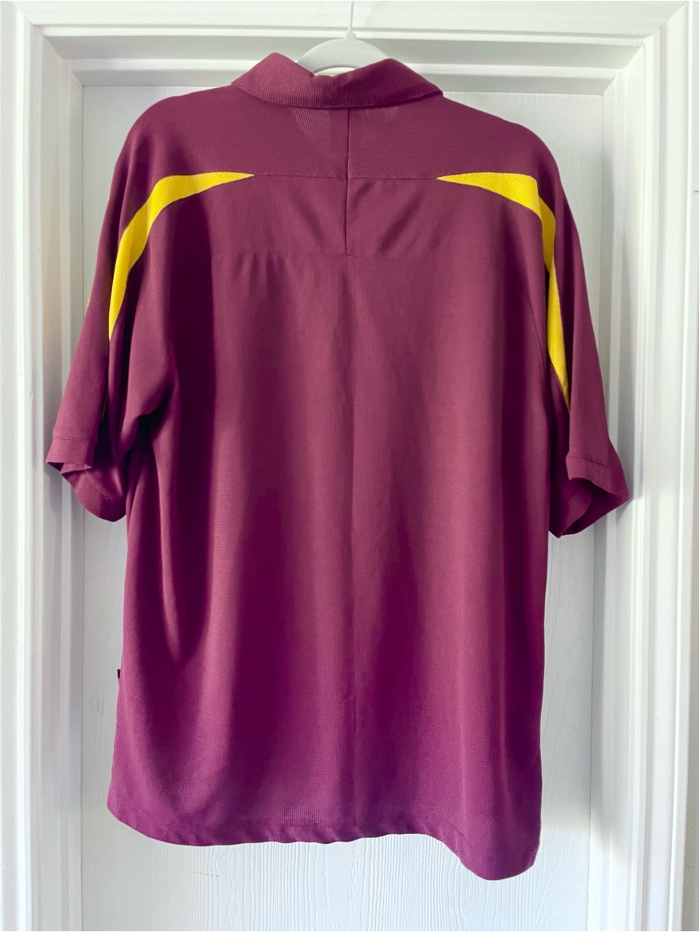 Nike Arizona State Men’s Maroon Polo Shirt with Gold Accents - Picture 3 of 6